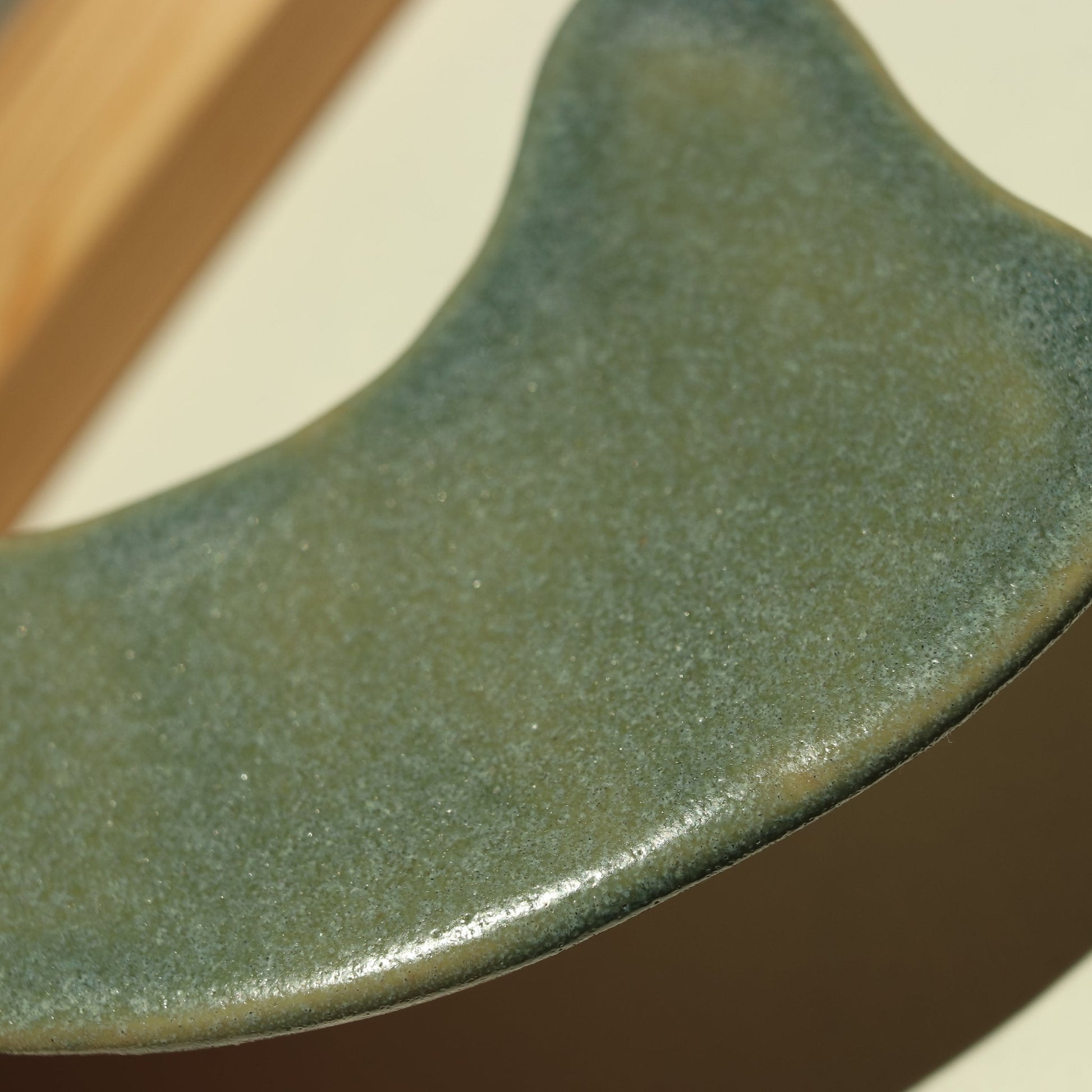 Gua Sha Visage en Céramique - Beseed